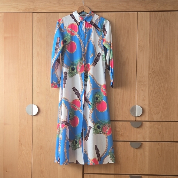 coco mode Dresses & Skirts - Vibrant Long Sleeve Dress with Artistic Print, IYKYK, Miami Horseshow, Small EUC